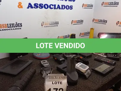 LOTE 172 - 01 LOTE COM GRANDE QUANTIDADE DE ELETRÔNICOS DIVERSOS. (NO ESTADO) ATENÇÃO! FAZER A VISITAÇÃO ANTES DE ARREMATAR, NÃO SABEMOS SE FUNCIONA, LEILÃO NÃO TEM GARANTIA E NEM DEVOLUÇÃO, SUJEITO A POSSÍVEIS AVARIAS VISÍVEIS/OCULTAS E/OU AUSÊNCIA DE COMPONENTES.