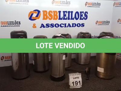 LOTE 191 - 07 GARRAFAS TÉRMICAS EM INOX. (NO ESTADO) ATENÇÃO! FAZER A VISITAÇÃO ANTES DE ARREMATAR, NÃO SABEMOS SE FUNCIONA, LEILÃO NÃO TEM GARANTIA E NEM DEVOLUÇÃO, SUJEITO A POSSÍVEIS AVARIAS VISÍVEIS/OCULTAS E/OU AUSÊNCIA DE COMPONENTES.