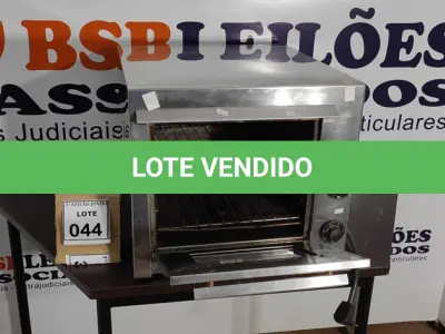LOTE 044 - 01 FORNO ELÉTRICO INOX MARCA LAYR. (NO ESTADO) ATENÇÃO! FAZER A VISITAÇÃO ANTES DE ARREMATAR, NÃO SABEMOS SE FUNCIONA, LEILÃO NÃO TEM GARANTIA E NEM DEVOLUÇÃO, SUJEITO A POSSÍVEIS AVARIAS VISÍVEIS/OCULTAS E/OU AUSÊNCIA DE COMPONENTES.