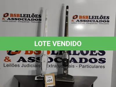 LOTE 004 - 02 ASPIRADORES DE PÓ MODELO ERGO RÁPIDO MARCA ELECTROLUX. (NO ESTADO) ATENÇÃO! FAZER A VISITAÇÃO ANTES DE ARREMATAR, NÃO SABEMOS SE FUNCIONA, LEILÃO NÃO TEM GARANTIA E NEM DEVOLUÇÃO, SUJEITO A POSSÍVEIS AVARIAS VISÍVEIS/OCULTAS E/OU AUSÊNCIA DE COMPONENTES.