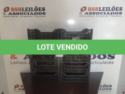 LOTE 240 - 10 CESTAS ORGANIZADORAS. (NO ESTADO) ATENÇÃO! FAZER A VISITAÇÃO ANTES DE ARREMATAR, NÃO SABEMOS SE FUNCIONA, LEILÃO NÃO TEM GARANTIA E NEM DEVOLUÇÃO, SUJEITO A POSSÍVEIS AVARIAS VISÍVEIS/OCULTAS E/OU AUSÊNCIA DE COMPONENTES.