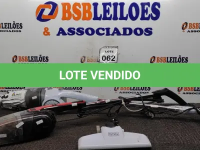 LOTE 062 - 02 ASPIRADORES DE PÓ DE MÃO SENDO 01 MARCA WAP E 01 BLACK+DECKER. (NO ESTADO) ATENÇÃO! FAZER A VISITAÇÃO ANTES DE ARREMATAR, NÃO SABEMOS SE FUNCIONA, LEILÃO NÃO TEM GARANTIA E NEM DEVOLUÇÃO, SUJEITO A POSSÍVEIS AVARIAS VISÍVEIS/OCULTAS E/OU AUSÊNCIA DE COMPONENTES.
