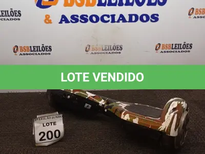 LOTE 200 - 01 HOVERBOARD NA COR CAMUFLADA. (NO ESTADO) ATENÇÃO! FAZER A VISITAÇÃO ANTES DE ARREMATAR, NÃO SABEMOS SE FUNCIONA, LEILÃO NÃO TEM GARANTIA E NEM DEVOLUÇÃO, SUJEITO A POSSÍVEIS AVARIAS VISÍVEIS/OCULTAS E/OU AUSÊNCIA DE COMPONENTES.