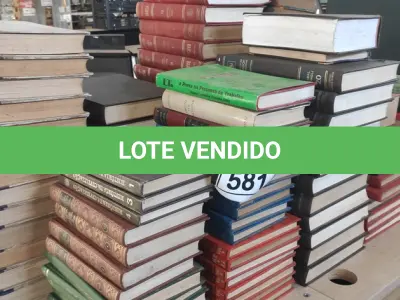 LOTE 581 - 01 LOTE COM GRANDE QUANTIDADE DE ENCICLOPÉDIAS, DICIONÁRIO E LIVROS DIDÁTICOS.  (NO ESTADO) ATENÇÃO! FAZER A VISITAÇÃO ANTES DE ARREMATAR, NÃO SABEMOS SE FUNCIONA, LEILÃO NÃO TEM GARANTIA E NEM DEVOLUÇÃO, SUJEITO A POSSÍVEIS AVARIAS VISÍVEIS/OCULTAS E/OU AUSÊNCIA DE COMPONENTES.