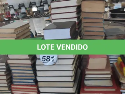 LOTE 581 - 01 LOTE COM GRANDE QUANTIDADE DE ENCICLOPÉDIAS, DICIONÁRIO E LIVROS DIDÁTICOS.  (NO ESTADO) ATENÇÃO! FAZER A VISITAÇÃO ANTES DE ARREMATAR, NÃO SABEMOS SE FUNCIONA, LEILÃO NÃO TEM GARANTIA E NEM DEVOLUÇÃO, SUJEITO A POSSÍVEIS AVARIAS VISÍVEIS/OCULTAS E/OU AUSÊNCIA DE COMPONENTES.