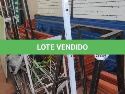 LOTE 568 - 01 FERRAGEM EXPOSITORA. (NO ESTADO) ATENÇÃO! FAZER A VISITAÇÃO ANTES DE ARREMATAR, NÃO SABEMOS SE FUNCIONA, LEILÃO NÃO TEM GARANTIA E NEM DEVOLUÇÃO, SUJEITO A POSSÍVEIS AVARIAS VISÍVEIS/OCULTAS E/OU AUSÊNCIA DE COMPONENTES.
