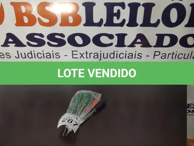LOTE 267 - 10 CHAVES MODELOS FENDA E PHILIPS TAMANHOS DIVERSOS. (NO ESTADO) ATENÇÃO! FAZER A VISITAÇÃO ANTES DE ARREMATAR, NÃO SABEMOS SE FUNCIONA, LEILÃO NÃO TEM GARANTIA E NEM DEVOLUÇÃO, SUJEITO A POSSÍVEIS AVARIAS VISÍVEIS/OCULTAS E/OU AUSÊNCIA DE COMPONENTES.