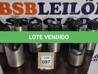 LOTE 097 - 08 GARRAFAS TÉRMICAS EM INOX. (NO ESTADO) ATENÇÃO! FAZER A VISITAÇÃO ANTES DE ARREMATAR, NÃO SABEMOS SE FUNCIONA, LEILÃO NÃO TEM GARANTIA E NEM DEVOLUÇÃO, SUJEITO A POSSÍVEIS AVARIAS VISÍVEIS/OCULTAS E/OU AUSÊNCIA DE COMPONENTES.