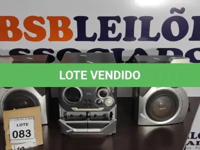 LOTE 083 - 01 SOM PHILIPS 3 CDS MP3 COM ENTRADA AUXILIAR. (NO ESTADO) ATENÇÃO! FAZER A VISITAÇÃO ANTES DE ARREMATAR, NÃO SABEMOS SE FUNCIONA. LEILÃO NÃO TEM GARANTIA E NEM DEVOLUÇÃO, SUJEITO A POSSÍVEIS AVARIAS VISÍVEIS/OCULTAS E/OU AUSÊNCIA DE COMPONENTES.