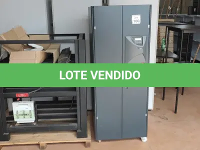 LOTE 100 - 01 NOBREAK POTÊNCIA 80KVA E 01 BANCO DE BATERIAS PARA 32 BATERIAS COM CABOS. (NO ESTADO) (OBS. O LOTE NÃO POSSUI BATERIAS) ATENÇÃO! FAZER A VISITAÇÃO ANTES DE ARREMATAR, NÃO SABEMOS SE FUNCIONA, LEILÃO NÃO TEM GARANTIA E NEM DEVOLUÇÃO, SUJEITO A POSSÍVEIS AVARIAS VISÍVEIS/OCULTAS E/OU AUSÊNCIA DE COMPONENTES.