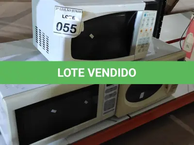 LOTE 055 - 03 MICRO-ONDAS SEM PRATO MARCAS E MODELOS DIVERSOS. (NO ESTADO) ATENÇÃO! FAZER A VISITAÇÃO ANTES DE ARREMATAR, NÃO SABEMOS SE FUNCIONA, LEILÃO NÃO TEM GARANTIA E NEM DEVOLUÇÃO, SUJEITO A POSSÍVEIS AVARIAS VISÍVEIS/OCULTAS E/OU AUSÊNCIA DE COMPONENTES.