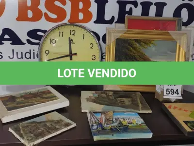 LOTE 594 - 01 LOTE COM QUADROS DE TAMANHOS DIVERSOS 01 RELÓGIO DE PAREDE.  (NO ESTADO) ATENÇÃO! FAZER A VISITAÇÃO ANTES DE ARREMATAR, NÃO SABEMOS SE FUNCIONA, LEILÃO NÃO TEM GARANTIA E NEM DEVOLUÇÃO, SUJEITO A POSSÍVEIS AVARIAS VISÍVEIS/OCULTAS E/OU AUSÊNCIA DE COMPONENTES.