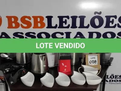 LOTE 008 - 03 CHALEIRAS, 01 PANELA ELÉTRICA, 01 PIPOQUEIRA, 02 MIXERS, 06 TIGELAS DE LOUÇA E ELETRODOMÉSTICOS DIVERSOS. (NO ESTADO) ATENÇÃO! FAZER A VISITAÇÃO ANTES DE ARREMATAR, NÃO SABEMOS SE FUNCIONA, LEILÃO NÃO TEM GARANTIA E NEM DEVOLUÇÃO, SUJEITO A POSSÍVEIS AVARIAS VISÍVEIS/OCULTAS E/OU AUSÊNCIA DE COMPONENTES.