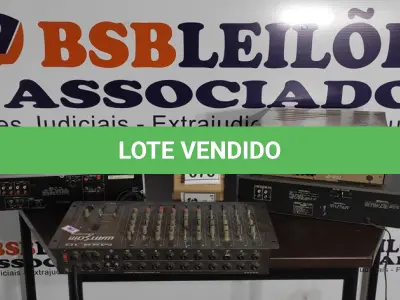 LOTE 076 - 01 MESA DE SOM, 02 TOCA FITAS E 01 RECEPTOR ESTÉREO MARCA AKAI. (NO ESTADO) ATENÇÃO! FAZER A VISITAÇÃO ANTES DE ARREMATAR, NÃO SABEMOS SE FUNCIONA, LEILÃO NÃO TEM GARANTIA E NEM DEVOLUÇÃO, SUJEITO A POSSÍVEIS AVARIAS VISÍVEIS/OCULTAS E/OU AUSÊNCIA DE COMPONENTES.