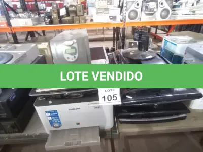 LOTE 105 - 01 LOTE COM APROXIMADAMENTE 15 MONITORES LCD, 01 NOBREAK E 01 IMPRESSORA SAMSUNG. (NO ESTADO) ATENÇÃO! FAZER A VISITAÇÃO ANTES DE ARREMATAR, NÃO SABEMOS SE FUNCIONA, LEILÃO NÃO TEM GARANTIA E NEM DEVOLUÇÃO, SUJEITO A POSSÍVEIS AVARIAS VISÍVEIS/OCULTAS E/OU AUSÊNCIA DE COMPONENTES.
