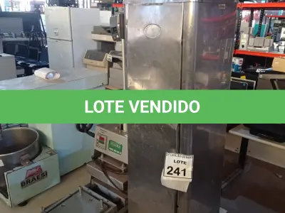 LOTE 241 - 01 PRENSA TÊRMICA E 01 SUCATA DE BEBEDOURO INOX. (NO ESTADO) ATENÇÃO! FAZER A VISITAÇÃO ANTES DE ARREMATAR, NÃO SABEMOS SE FUNCIONA, LEILÃO NÃO TEM GARANTIA E NEM DEVOLUÇÃO, SUJEITO A POSSÍVEIS AVARIAS VISÍVEIS/OCULTAS E/OU AUSÊNCIA DE COMPONENTES.