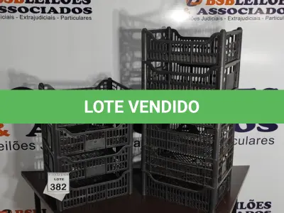 LOTE 382 - 10 CESTAS ORGANIZADORA. (NO ESTADO) ATENÇÃO! FAZER A VISITAÇÃO ANTES DE ARREMATAR, NÃO SABEMOS SE FUNCIONA, LEILÃO NÃO TEM GARANTIA E NEM DEVOLUÇÃO, SUJEITO A POSSÍVEIS AVARIAS VISÍVEIS/OCULTAS E/OU AUSÊNCIA DE COMPONENTES.