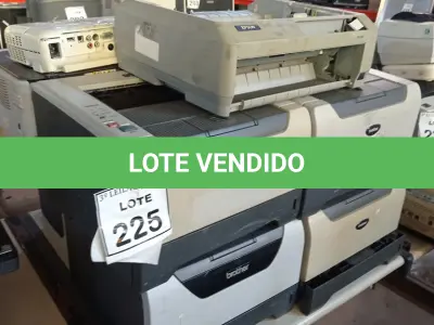 LOTE 225 - 08 IMPRESSORAS DE MARCAS E MODELOS DIVERSOS. (NO ESTADO) ATENÇÃO! FAZER A VISITAÇÃO ANTES DE ARREMATAR, NÃO SABEMOS SE FUNCIONA, LEILÃO NÃO TEM GARANTIA E NEM DEVOLUÇÃO, SUJEITO A POSSÍVEIS AVARIAS VISÍVEIS/OCULTAS E/OU AUSÊNCIA DE COMPONENTES.
