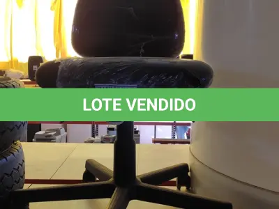 LOTE 355 - 01 CADEIRA PARA ESCRITÓRIO. (NO ESTADO) ATENÇÃO! FAZER A VISITAÇÃO ANTES DE ARREMATAR, NÃO SABEMOS SE FUNCIONA, LEILÃO NÃO TEM GARANTIA E NEM DEVOLUÇÃO, SUJEITO A POSSÍVEIS AVARIAS VISÍVEIS/OCULTAS E/OU AUSÊNCIA DE COMPONENTES.