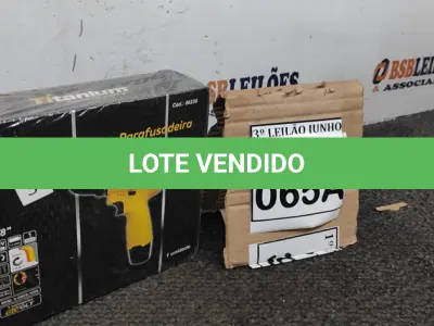 LOTE 065 - PARAFUSADEIRA A BATERIA 12V 2BITS E CARREGADOR. (NO ESTADO) ATENÇÃO! FAZER A VISITAÇÃO ANTES DE ARREMATAR, NÃO SABEMOS SE FUNCIONA, LEILÃO NÃO TEM GARANTIA E NEM DEVOLUÇÃO, SUJEITO A POSSÍVEIS AVARIAS VISÍVEIS/OCULTAS E/OU AUSÊNCIA DE COMPONENTES. 