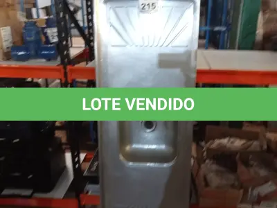 LOTE 215 - 01 PIA EM INOX 1,50CM X 0,53CM COM TORNEIRA. (NO ESTADO) ATENÇÃO! FAZER A VISITAÇÃO ANTES DE ARREMATAR, NÃO SABEMOS SE FUNCIONA. LEILÃO NÃO TEM GARANTIA E NEM DEVOLUÇÃO, SUJEITO A POSSÍVEIS AVARIAS VISÍVEIS/OCULTAS E/OU AUSÊNCIA DE COMPONENTES.