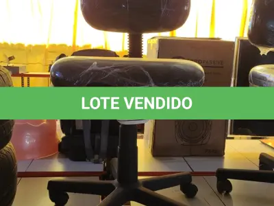 LOTE 376 - 01 CADEIRA PARA ESCRITÓRIO. (NO ESTADO) ATENÇÃO! FAZER A VISITAÇÃO ANTES DE ARREMATAR, NÃO SABEMOS SE FUNCIONA, LEILÃO NÃO TEM GARANTIA E NEM DEVOLUÇÃO, SUJEITO A POSSÍVEIS AVARIAS VISÍVEIS/OCULTAS E/OU AUSÊNCIA DE COMPONENTES.