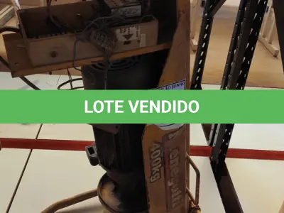LOTE 385 - 01 GUINCHO ELÉTRICO CAPACIDADE 400KG. (NO ESTADO) ATENÇÃO! FAZER A VISITAÇÃO ANTES DE ARREMATAR, NÃO SABEMOS SE FUNCIONA, LEILÃO NÃO TEM GARANTIA E NEM DEVOLUÇÃO, SUJEITO A POSSÍVEIS AVARIAS VISÍVEIS/OCULTAS E/OU AUSÊNCIA DE COMPONENTES.
