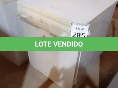 LOTE 354 - 01 LAVA LOUÇAS BOSCH 220V. (NO ESTADO) ATENÇÃO! FAZER A VISITAÇÃO ANTES DE ARREMATAR, NÃO SABEMOS SE FUNCIONA. LEILÃO NÃO TEM GARANTIA E NEM DEVOLUÇÃO, SUJEITO A POSSÍVEIS AVARIAS VISÍVEIS/OCULTAS E/OU AUSÊNCIA DE COMPONENTES.