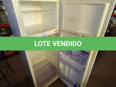 LOTE 110 - 01 GELADEIRA 220W MARCA CONTINENTAL. (NO ESTADO) ATENÇÃO! FAZER A VISITAÇÃO ANTES DE ARREMATAR, NÃO SABEMOS SE FUNCIONA, LEILÃO NÃO TEM GARANTIA E NEM DEVOLUÇÃO, SUJEITO A POSSÍVEIS AVARIAS VISÍVEIS/OCULTAS E/OU AUSÊNCIA DE COMPONENTES.