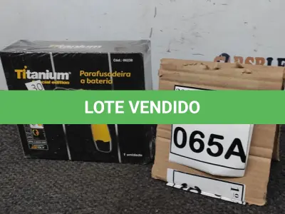 LOTE 065 - PARAFUSADEIRA A BATERIA 12V 2BITS E CARREGADOR. (NO ESTADO) ATENÇÃO! FAZER A VISITAÇÃO ANTES DE ARREMATAR, NÃO SABEMOS SE FUNCIONA, LEILÃO NÃO TEM GARANTIA E NEM DEVOLUÇÃO, SUJEITO A POSSÍVEIS AVARIAS VISÍVEIS/OCULTAS E/OU AUSÊNCIA DE COMPONENTES. 