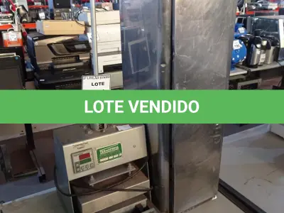 LOTE 241 - 01 PRENSA TÊRMICA E 01 SUCATA DE BEBEDOURO INOX. (NO ESTADO) ATENÇÃO! FAZER A VISITAÇÃO ANTES DE ARREMATAR, NÃO SABEMOS SE FUNCIONA, LEILÃO NÃO TEM GARANTIA E NEM DEVOLUÇÃO, SUJEITO A POSSÍVEIS AVARIAS VISÍVEIS/OCULTAS E/OU AUSÊNCIA DE COMPONENTES.