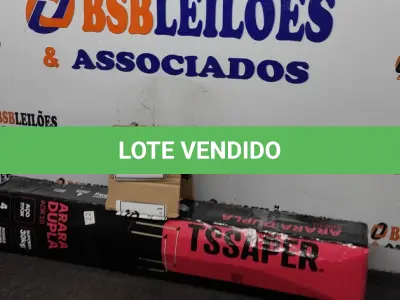 LOTE 025 - ARARA DUPLA MONTÁVEL  AÇO INOX SUPORTA 30KL 4 PÉS COM RODINHAS  POSSUI TRAVAS  TAMANHO A1.60CM L 0,94CM. (NO ESTADO) ATENÇÃO! FAZER A VISITAÇÃO ANTES DE ARREMATAR, NÃO SABEMOS SE FUNCIONA, LEILÃO NÃO TEM GARANTIA E NEM DEVOLUÇÃO, SUJEITO A POSSÍVEIS AVARIAS VISÍVEIS/OCULTAS E/OU AUSÊNCIA DE COMPONENTES. 