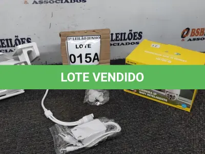 LOTE 015 - CÂMERA DUPLA IP WIFI INTELIGENTE EXTERNA APPS YOOSEE  ALTO FALANTE MICROFONE GIRA 360GRAUS COM LEDES BRANCO FOTOSSENSÍVEL 1080P. (NO ESTADO) ATENÇÃO! FAZER A VISITAÇÃO ANTES DE ARREMATAR, NÃO SABEMOS SE FUNCIONA, LEILÃO NÃO TEM GARANTIA E NEM DEVOLUÇÃO, SUJEITO A POSSÍVEIS AVARIAS VISÍVEIS/OCULTAS E/OU AUSÊNCIA DE COMPONENTES.  