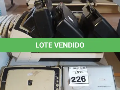 LOTE 226 - 08 SCANNERS DE MARCAS E MODELOS DIVERASO. (NO ESTADO) ATENÇÃO! FAZER A VISITAÇÃO ANTES DE ARREMATAR, NÃO SABEMOS SE FUNCIONA, LEILÃO NÃO TEM GARANTIA E NEM DEVOLUÇÃO, SUJEITO A POSSÍVEIS AVARIAS VISÍVEIS/OCULTAS E/OU AUSÊNCIA DE COMPONENTES.