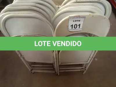 LOTE 101 - 14 CADEIRAS DOBRÁVEIS DE FERRO. (NO ESTADO) ATENÇÃO! FAZER A VISITAÇÃO ANTES DE ARREMATAR, NÃO SABEMOS SE FUNCIONA, LEILÃO NÃO TEM GARANTIA E NEM DEVOLUÇÃO, SUJEITO A POSSÍVEIS AVARIAS VISÍVEIS/OCULTAS E/OU AUSÊNCIA DE COMPONENTES.