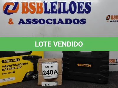 LOTE 240 - PARAFUSADEIRA DE IMPACTO COM DUAS BATERIAS 21V MALETA E ACESSÓRIOS ALONGADOR FLEXÍVEL SOQUETES E BITIS. (NO ESTADO) ATENÇÃO! FAZER A VISITAÇÃO ANTES DE ARREMATAR, NÃO SABEMOS SE FUNCIONA, LEILÃO NÃO TEM GARANTIA E NEM DEVOLUÇÃO, SUJEITO A POSSÍVEIS AVARIAS VISÍVEIS/OCULTAS E/OU AUSÊNCIA DE COMPONENTES. 