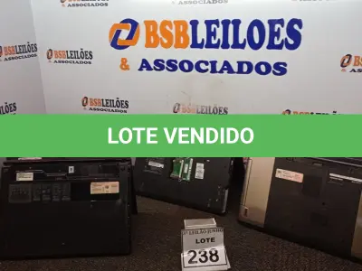 LOTE 238 - 04 NOTEBOOKS DE MARCAS E MODELOS DIVERSOS. (NO ESTADO) ATENÇÃO! FAZER A VISITAÇÃO ANTES DE ARREMATAR, NÃO SABEMOS SE FUNCIONA, LEILÃO NÃO TEM GARANTIA E NEM DEVOLUÇÃO, SUJEITO A POSSÍVEIS AVARIAS VISÍVEIS/OCULTAS E/OU AUSÊNCIA DE COMPONENTES.