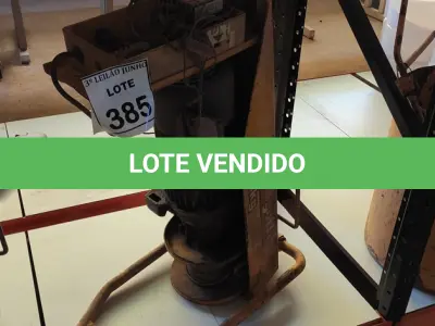 LOTE 385 - 01 GUINCHO ELÉTRICO CAPACIDADE 400KG. (NO ESTADO) ATENÇÃO! FAZER A VISITAÇÃO ANTES DE ARREMATAR, NÃO SABEMOS SE FUNCIONA, LEILÃO NÃO TEM GARANTIA E NEM DEVOLUÇÃO, SUJEITO A POSSÍVEIS AVARIAS VISÍVEIS/OCULTAS E/OU AUSÊNCIA DE COMPONENTES.