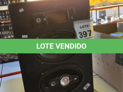 LOTE 397 - 01 CAIXA DE SOM. (NO ESTADO) ATENÇÃO! FAZER A VISITAÇÃO ANTES DE ARREMATAR, NÃO SABEMOS SE FUNCIONA. LEILÃO NÃO TEM GARANTIA E NEM DEVOLUÇÃO, SUJEITO A POSSÍVEIS AVARIAS VISÍVEIS/OCULTAS E/OU AUSÊNCIA DE COMPONENTES.