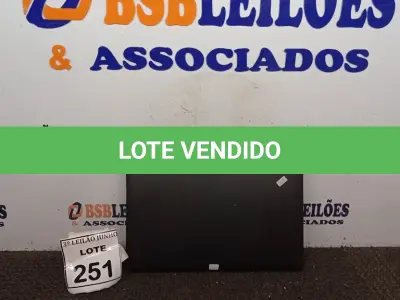 LOTE 251 - 01 NOTEBOOK MARCA LENOVO. (NO ESTADO) ATENÇÃO! FAZER A VISITAÇÃO ANTES DE ARREMATAR, NÃO SABEMOS SE FUNCIONA, LEILÃO NÃO TEM GARANTIA E NEM DEVOLUÇÃO, SUJEITO A POSSÍVEIS AVARIAS VISÍVEIS/OCULTAS E/OU AUSÊNCIA DE COMPONENTES.