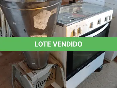 LOTE 281 - 01 LIQUIDIFICADOR INDUSTRIAL E 01 FOGÃO 5 BOCAS MARCA ESMALTEC. (NO ESTADO) ATENÇÃO! FAZER A VISITAÇÃO ANTES DE ARREMATAR, NÃO SABEMOS SE FUNCIONA. LEILÃO NÃO TEM GARANTIA E NEM DEVOLUÇÃO, SUJEITO A POSSÍVEIS AVARIAS VISÍVEIS/OCULTAS E/OU AUSÊNCIA DE COMPONENTES.