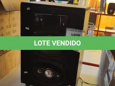 LOTE 397 - 01 CAIXA DE SOM. (NO ESTADO) ATENÇÃO! FAZER A VISITAÇÃO ANTES DE ARREMATAR, NÃO SABEMOS SE FUNCIONA. LEILÃO NÃO TEM GARANTIA E NEM DEVOLUÇÃO, SUJEITO A POSSÍVEIS AVARIAS VISÍVEIS/OCULTAS E/OU AUSÊNCIA DE COMPONENTES.