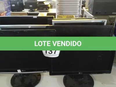 LOTE 137 - 07 MONITORES LCD DE MARCAS E MODELOS DIVERSOS. (NO ESTADO) ATENÇÃO! FAZER A VISITAÇÃO ANTES DE ARREMATAR, NÃO SABEMOS SE FUNCIONA. LEILÃO NÃO TEM GARANTIA E NEM DEVOLUÇÃO, SUJEITO A POSSÍVEIS AVARIAS VISÍVEIS/OCULTAS E/OU AUSÊNCIA DE COMPONENTES.