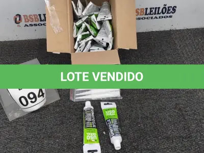 LOTE 094 - 23 BISNAGAS PLÁSTICA DE SILICONE ACETICO COR BRANCA COM 50 ML CADA.  (NO ESTADO) ATENÇÃO! FAZER A VISITAÇÃO ANTES DE ARREMATAR, NÃO SABEMOS SE FUNCIONA. LEILÃO NÃO TEM GARANTIA E NEM DEVOLUÇÃO, SUJEITO A POSSÍVEIS AVARIAS VISÍVEIS/OCULTAS E/OU AUSÊNCIA DE COMPONENTES.