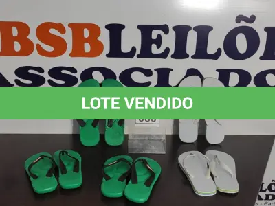 LOTE 030 - 05 PARES DE SANDÁLIAS HAVAIANAS NUMERAÇÕES 37,39,41 E 43. (NO ESTADO) ATENÇÃO! FAZER A VISITAÇÃO ANTES DE ARREMATAR, NÃO SABEMOS SE FUNCIONA. LEILÃO NÃO TEM GARANTIA E NEM DEVOLUÇÃO, SUJEITO A POSSÍVEIS AVARIAS VISÍVEIS/OCULTAS E/OU AUSÊNCIA DE COMPONENTES.
