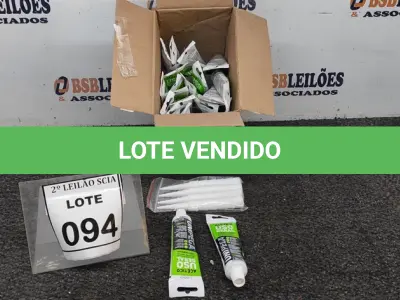 LOTE 094 - 23 BISNAGAS PLÁSTICA DE SILICONE ACETICO COR BRANCA COM 50 ML CADA.  (NO ESTADO) ATENÇÃO! FAZER A VISITAÇÃO ANTES DE ARREMATAR, NÃO SABEMOS SE FUNCIONA. LEILÃO NÃO TEM GARANTIA E NEM DEVOLUÇÃO, SUJEITO A POSSÍVEIS AVARIAS VISÍVEIS/OCULTAS E/OU AUSÊNCIA DE COMPONENTES.