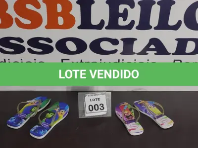 LOTE 003 - 02 PARES DE SANDÁLIAS HAVAIANAS MODELO FEMININO NUMERAÇÕES 33 E 37.  (NO ESTADO) ATENÇÃO! FAZER A VISITAÇÃO ANTES DE ARREMATAR, NÃO SABEMOS SE FUNCIONA. LEILÃO NÃO TEM GARANTIA E NEM DEVOLUÇÃO, SUJEITO A POSSÍVEIS AVARIAS VISÍVEIS/OCULTAS E/OU AUSÊNCIA DE COMPONENTES.