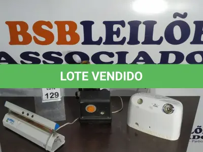 LOTE 129 - 01 CHUVEIRO, 01 SELADORA E 01 PAINEL DIGITAL DE BOMBA D’AGUA. (NO ESTADO) ATENÇÃO! FAZER A VISITAÇÃO ANTES DE ARREMATAR, NÃO SABEMOS SE FUNCIONA. LEILÃO NÃO TEM GARANTIA E NEM DEVOLUÇÃO, SUJEITO A POSSÍVEIS AVARIAS VISÍVEIS/OCULTAS E/OU AUSÊNCIA DE COMPONENTES.