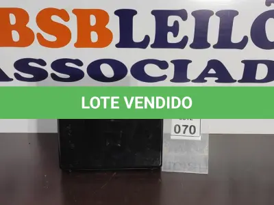 LOTE 070 - 01 NOTEBOOK MARCA VECTOR.  (NO ESTADO) ATENÇÃO! FAZER A VISITAÇÃO ANTES DE ARREMATAR, NÃO SABEMOS SE FUNCIONA. LEILÃO NÃO TEM GARANTIA E NEM DEVOLUÇÃO, SUJEITO A POSSÍVEIS AVARIAS VISÍVEIS/OCULTAS E/OU AUSÊNCIA DE COMPONENTES.