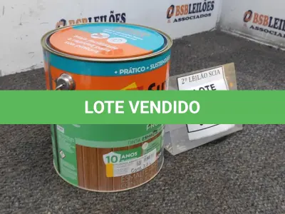 LOTE 117 - 01 LATA DE TINTA ESMALTE PARA MADEIRAS E METAIS NA COR BRILHANTE AMARELO OURO DE 3,6L MARCA SUVINIL. (NOVO) (NO ESTADO) ATENÇÃO! FAZER A VISITAÇÃO ANTES DE ARREMATAR, NÃO SABEMOS SE FUNCIONA. LEILÃO NÃO TEM GARANTIA E NEM DEVOLUÇÃO, SUJEITO A POSSÍVEIS AVARIAS VISÍVEIS/OCULTAS E/OU AUSÊNCIA DE COMPONENTES.
